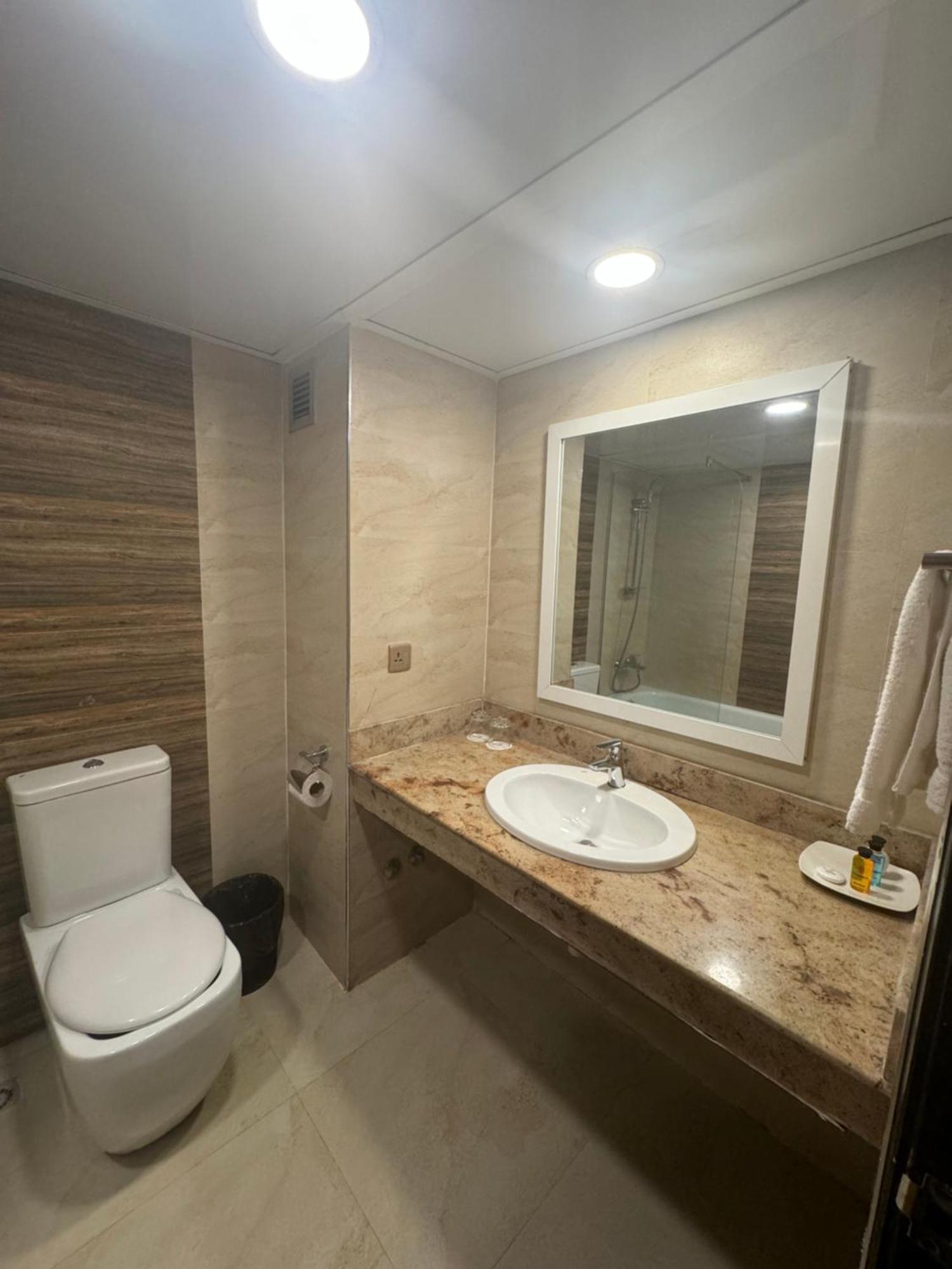 Hotel Presidential Port Harcourt Kamer foto