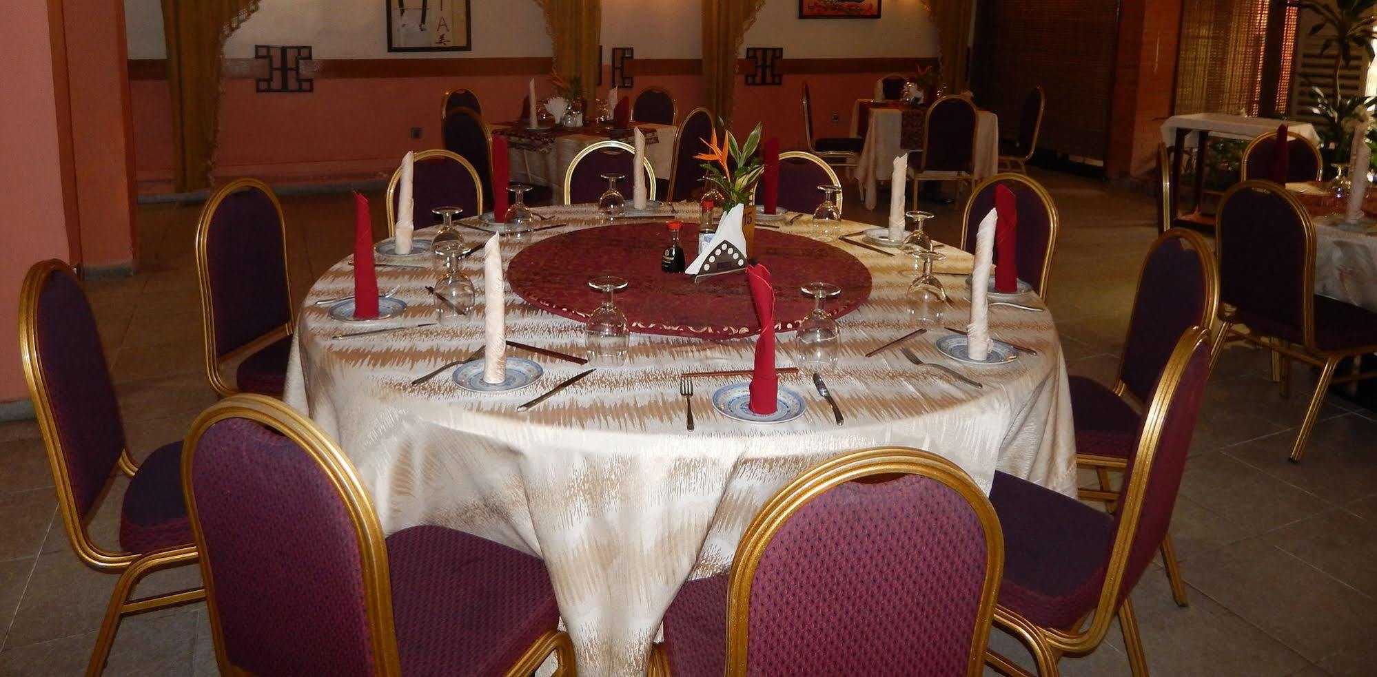 Hotel Presidential Port Harcourt Buitenkant foto